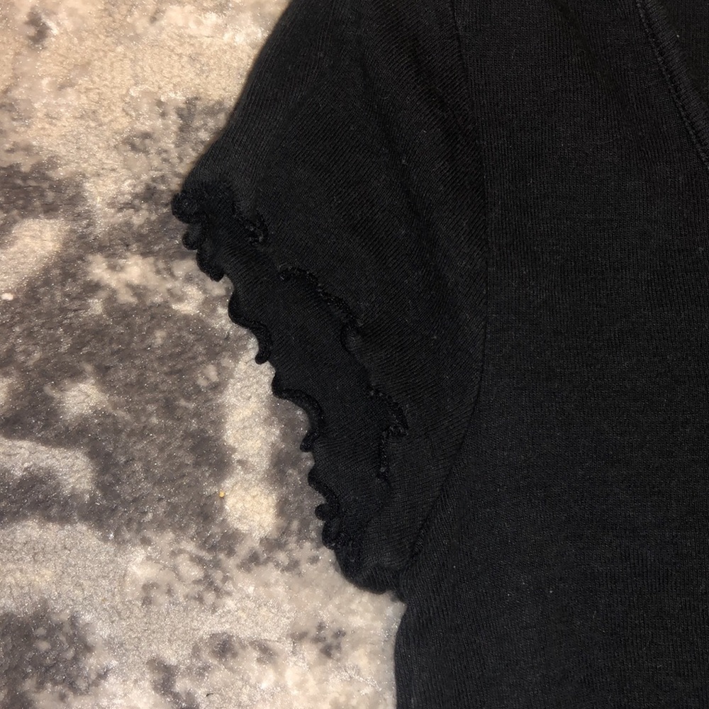 UO Ruffle Basic T - Picture 3 of 4